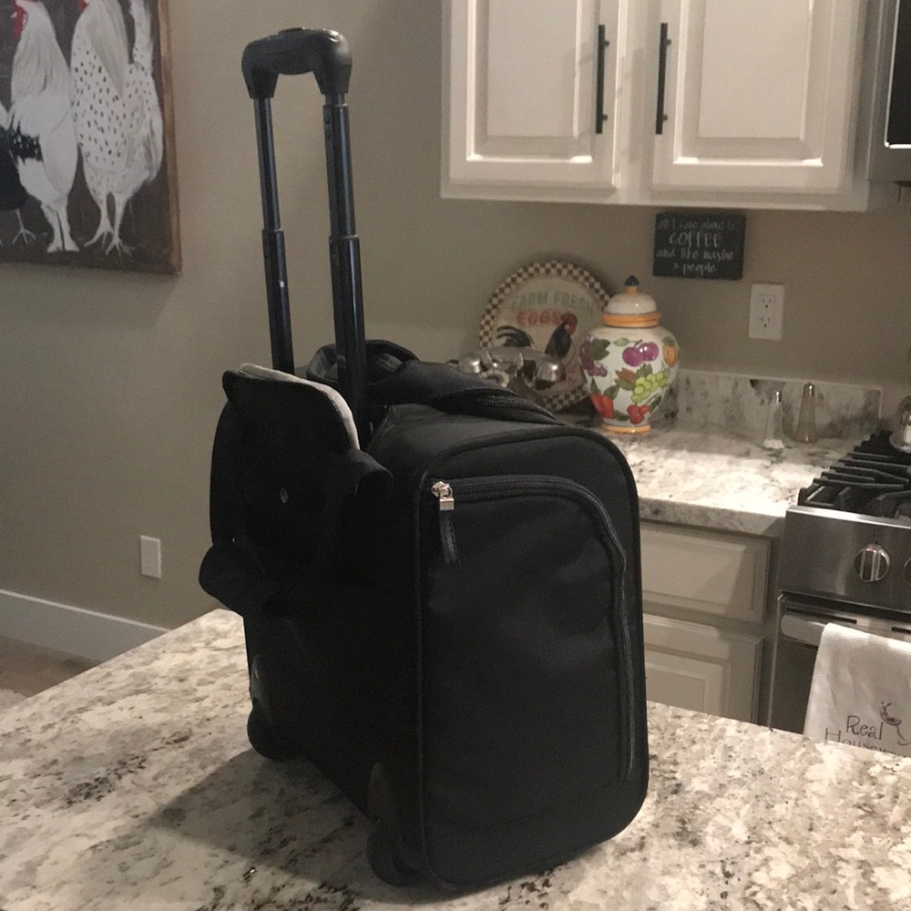 Samsonite under seat suitcase